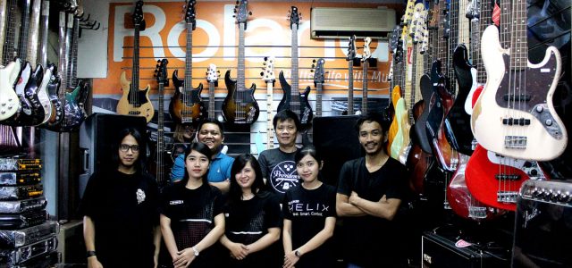 Hari Hari Musik: Toko Musik Paling Lengkap di Jakarta