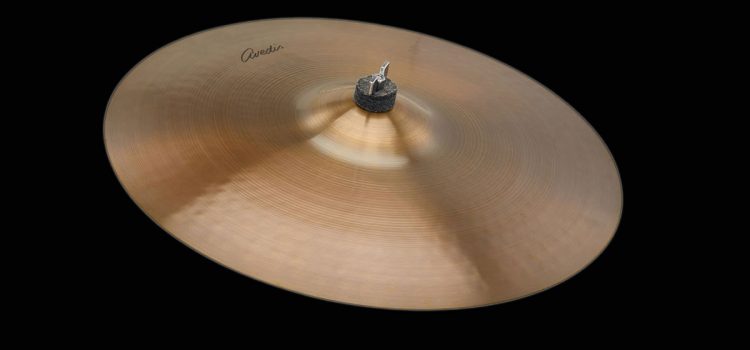 Zildjian A Avedis Series Crash Cymbal: Crash Zildjian bergaya Vintage Premium