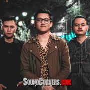 Absolomb : Sebuah Kepercayaan Untuk Mencintai Tanpa Akhir