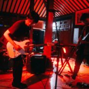 Perkenalan Gelap dan Jujur dari Black Langues Di single “Happy”