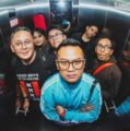 ORANGE.ID RILIS SINGLE “KECIL” : MEMORABLE TONE BRITPOP ERA POSTER CAFE